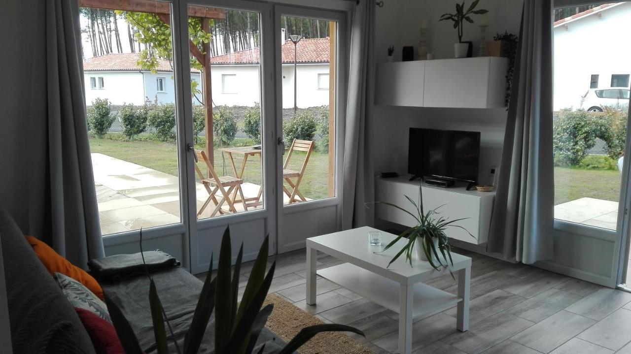 Maison Moderne Proche Lac Et Plage Léon Exteriör bild